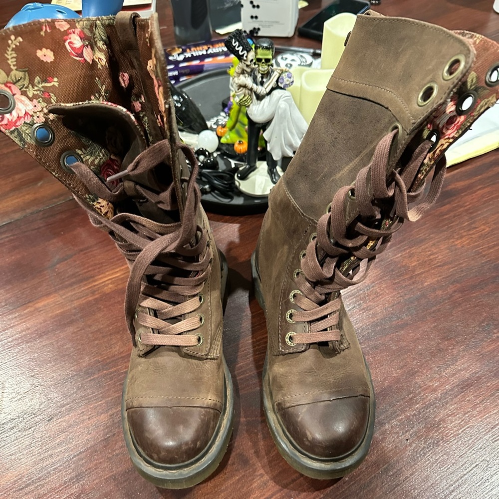 Dr. Marten boots. Super cute, only worn a few times!